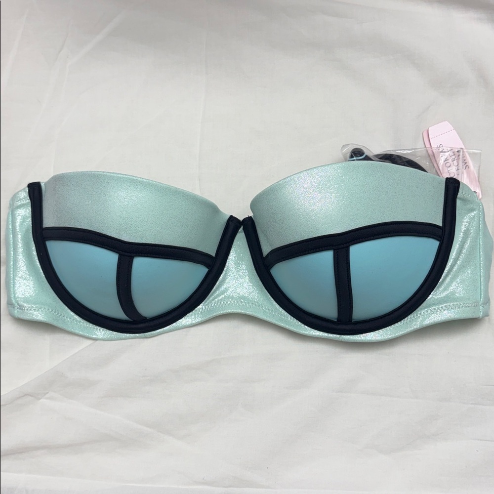 Victoria's Secret The Flirt Bandeau Bikini Top